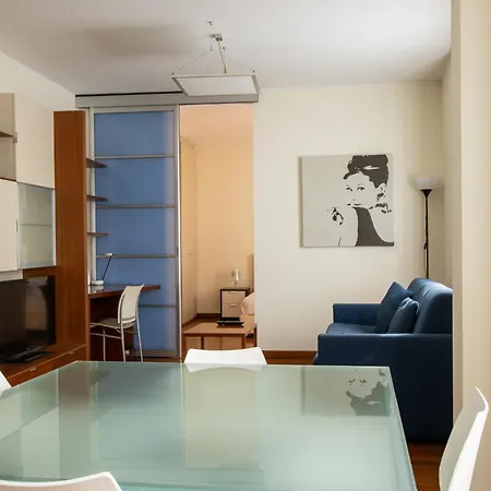 Via Dei Fabbri Michelangelo - Walk To Cattolica & Duomo - Navigli 5 Min Апартаменты
